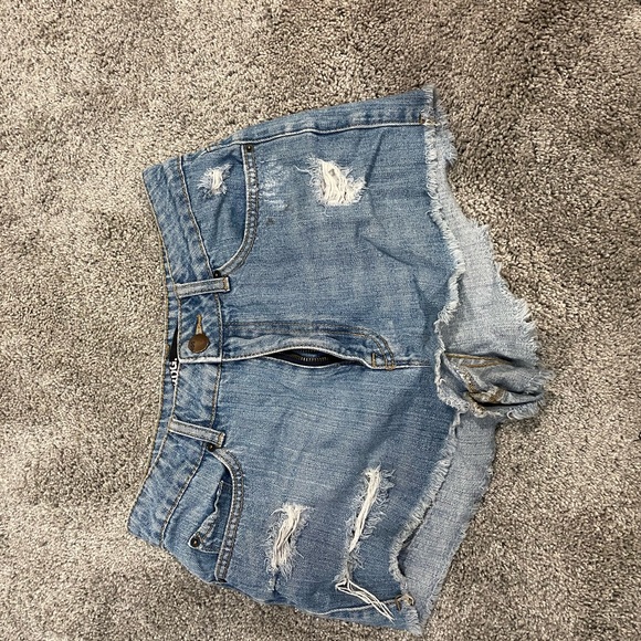 BDG Ckeeky Highwaisted Shorts - Picture 1 of 3